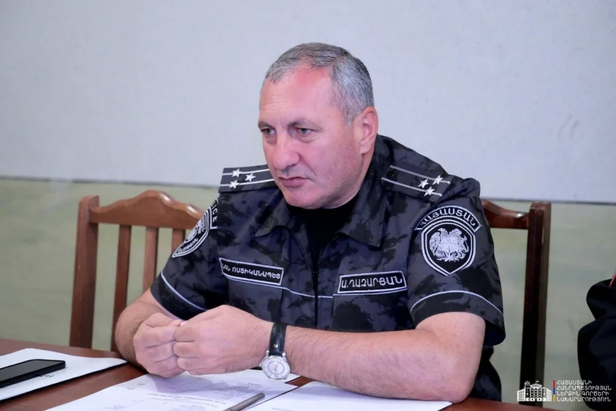 Սա անհրաժեշտություն է հասարակական կարգ ապահովելու համարԻ՞նչ վտանգ կա, որ մեծաթիվ ոստիկաններ են բերվել. ոստիկանապետը Մայր Աթոռում է