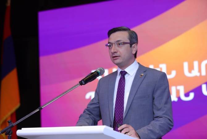 «Լուսավոր Հայաստան»-ն առաջարկում է փոխել ՀՀ սահմանադրությունը
