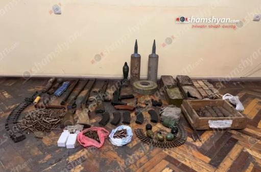 Ոստիկանությունը Արմավիրի գերեզմանատան մոտ մեծաքանակ զենք ու զինամթերք է հայտնաբերել
