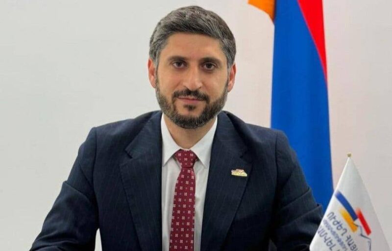 «Ուժեղ Հայաստան»-ի պատգամավորի թեկնածու Արթուր Աբրահամյանը նախնական կալանքի տակ է․ նա հետախուզվում է