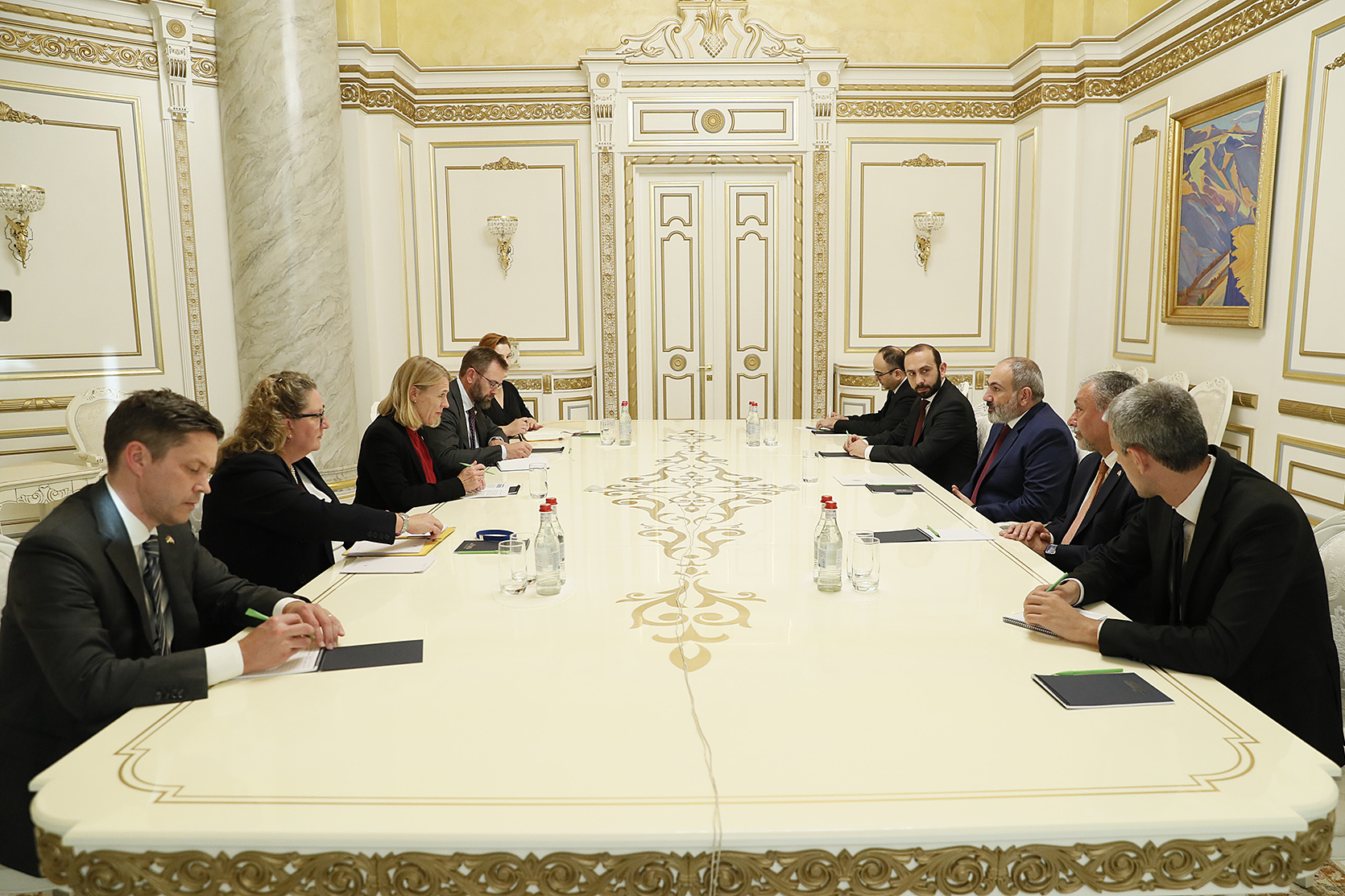 Премьер-министр Пашинян принял министра иностранных дел Норвегии