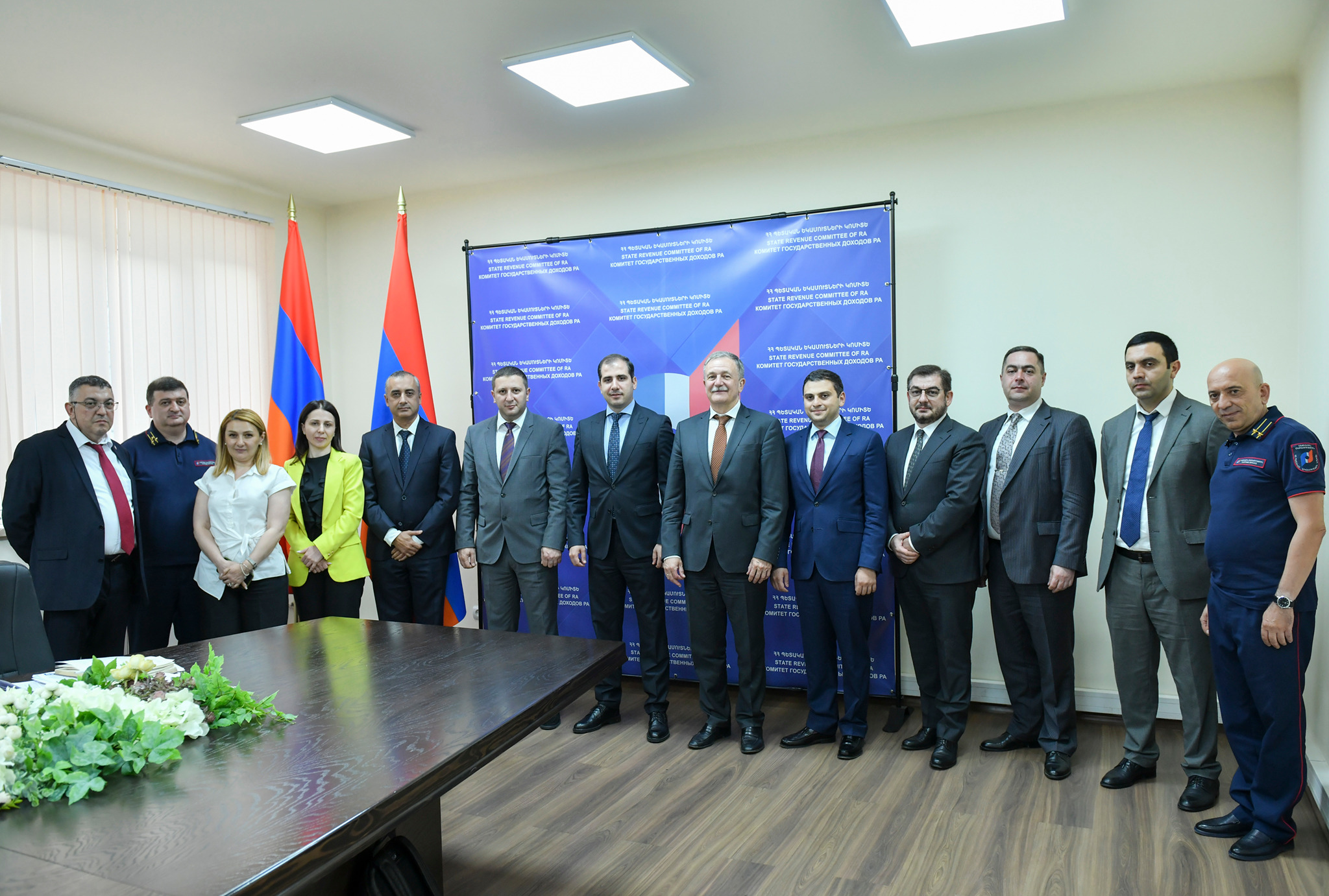ՊԵԿ նախագահն ու Ռուսլան Դավիդովը քննարկել են ԵԱՏՄ շրջանակում մաքսային կարգավորման ոլորտում առկա համագործակցությունը