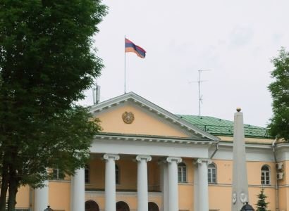 ՀՀ դեսպանատունը «Դոմոդեդովո» օդանավակայանում մնացած ՀՀ քաղաքացիների դրության մասին