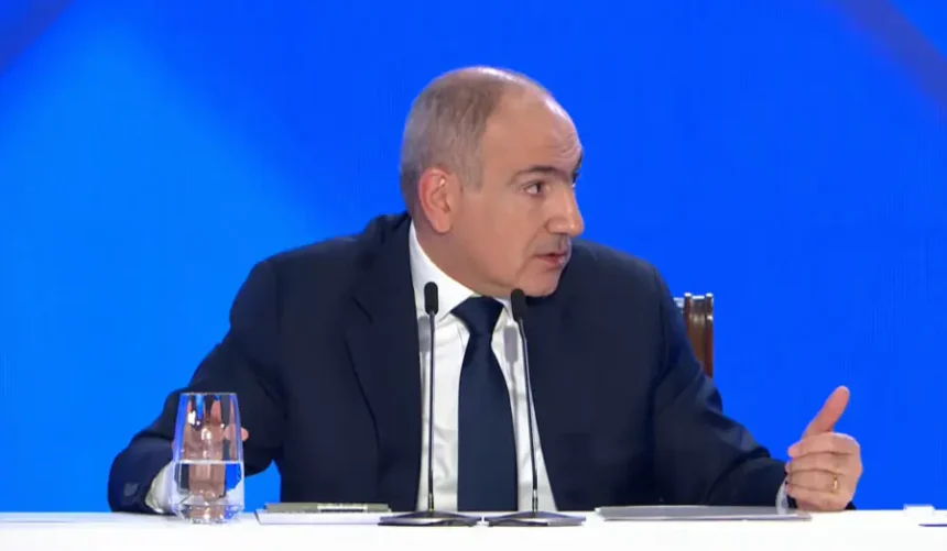 Նոր Սահմանադրության ընդունման համատեքստում լրջորեն պետք է քննարկենք երդվյալ ատենակալների ինստիտուտի ներդրման հնարավորությունը. Փաշինյան