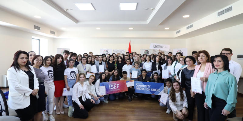 Պարգևատրվել են Հայկական համադպրոցական գիտության փառատոնի հաղթողները