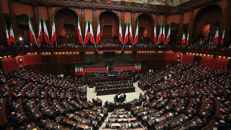 Мы не можем оставаться в роли наблюдателя: итальянские депутаты  приветствуют резолюцию Европарламента