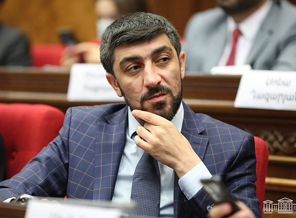 Հանձնաժողովի փոխնախագահին ընտրելու նոր սցենար են մտածել. «Ժողովուրդ»