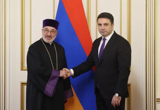 Սիմոնյանը և արքեպիսկոպոս Նորատունկյանը անդրադարձել են փոխադարձ հետաքրքրության հարցերի լայն շրջանակի