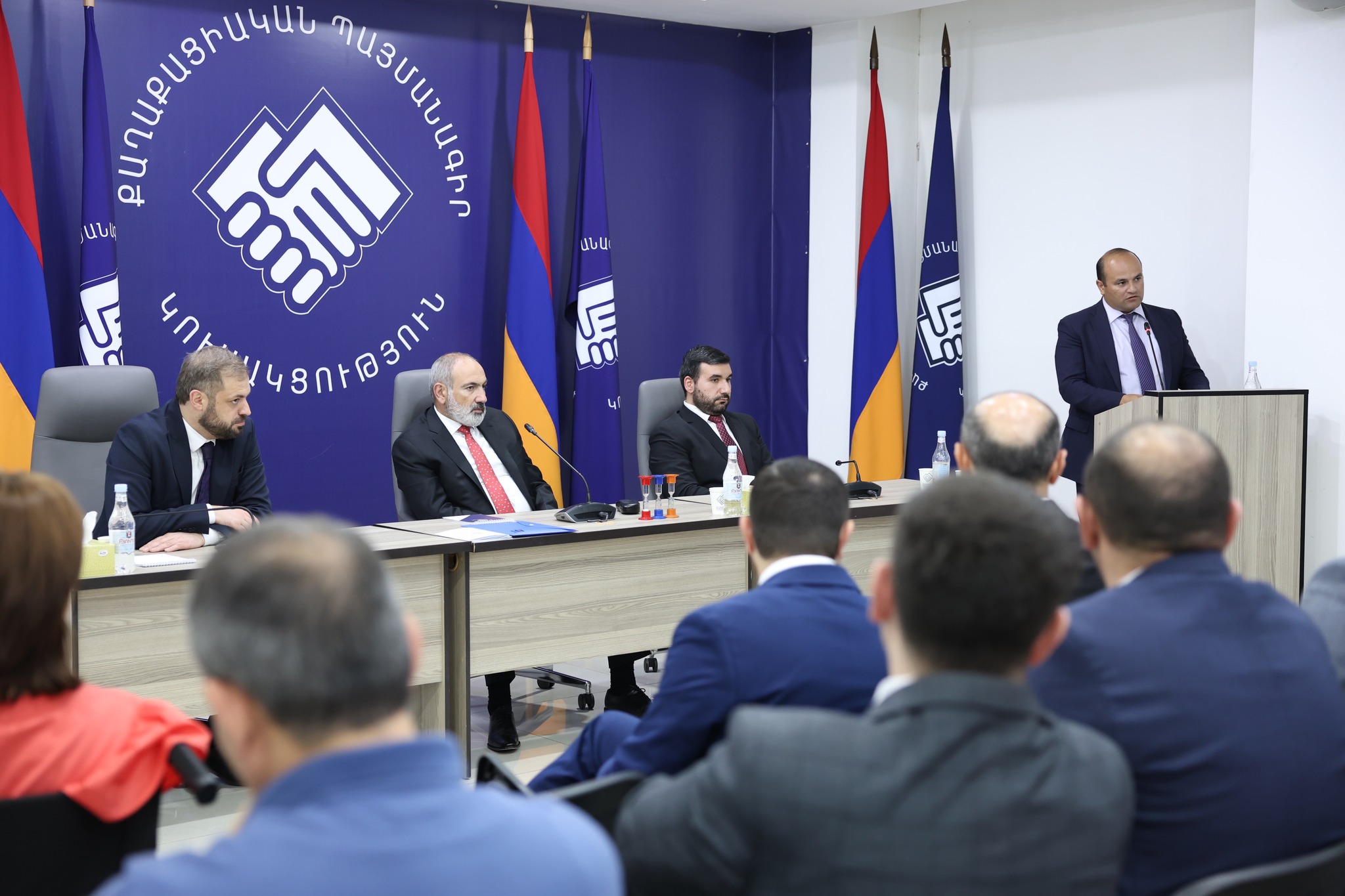 Փաշինյանի գլխավորությամբ տեղի է ունեցել «Քաղաքացիական պայմանագիր» կուսակցության Նախաձեռնող խմբի նիստ