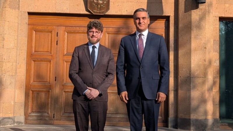 Թաթոյանն ու Ֆրանսիայի դեսպանը կարծիքներ են փոխանակել Հայաստանում քաղաքական իրավիճակի շուրջ