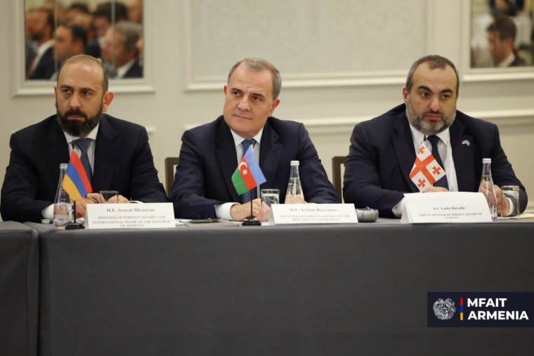 Արարատ Միրզոյանը ներկայացրել է գետնի վրա խաղաղության առկայությամբ պայմանավորված շոշափելի փոփոխությունները քաղաքացիների համար