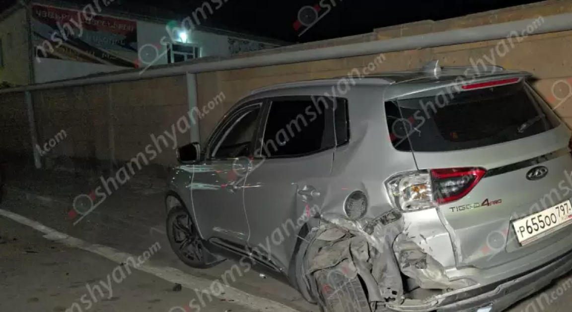 «Hyundai Sonata»-ն վրшերթի է ենթարկել հետիոտնին, ապա բախվել վերջինիս «Chery Tiggo»-ին