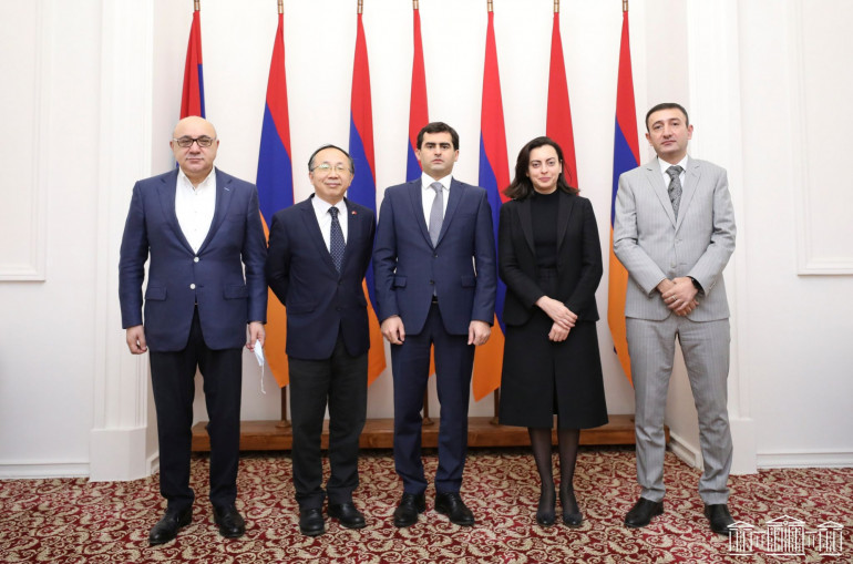 Հայաստանը շահագրգիռ է խորացնելու Չինաստանի հետ հարաբերությունները տարբեր ոլորտներում․ Հակոբ Արշակյանն ասել է դեսպանին