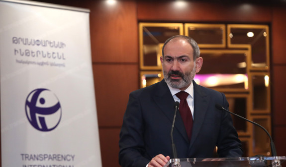 Հանկարծ չմտածեք մեծամտացել եմ․ Վարչապետին բարևելը, ըստ Փաշինյանի, կոռուպցիոն իմաստով ազատ փոխարկելի արժույթ է