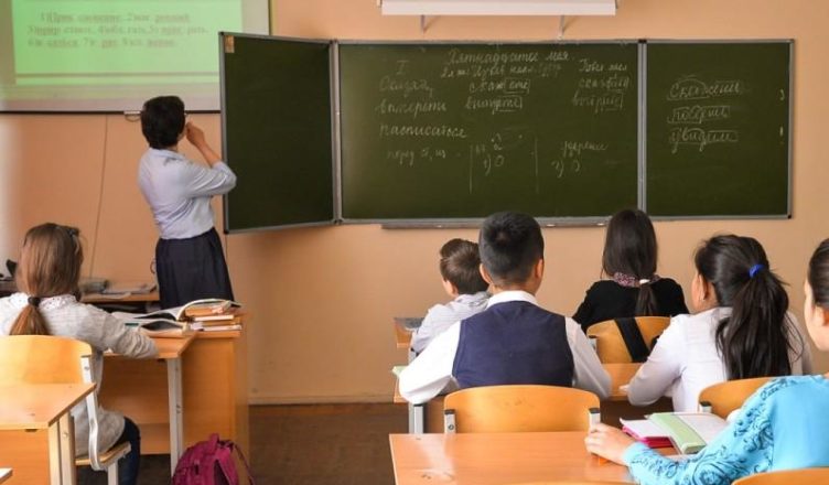 Սահմանամերձ բնակավայրեր գործուղվող ուսուցիչները կստանան 30 տոկոսով բարձր աշխատավարձ