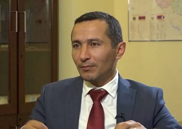 Ռոբերտ Ղուկասյանը ազատվել է խորհրդականի պաշտոնից