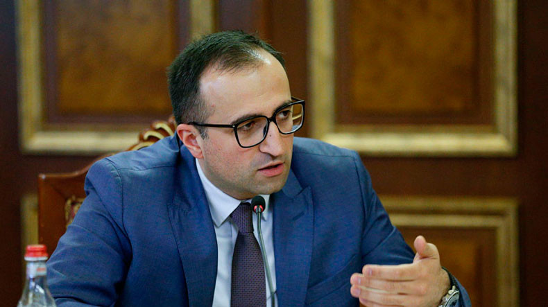 Պացիենտների բուժման գործընթացում այս պահին ներգրավված են մոտ 3000 հոգի․ նախարար