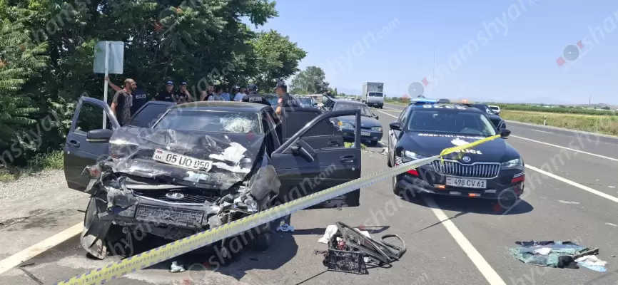 Երևան-Արմավիր ավտոճանապարհին բախվել են «Lada Priora»-ն և «ՎԱԶ 2114»-ը․ 5 վիրավորներից 2-ը անչափահասներ են