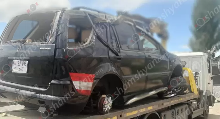 Երևանում փախցրել են «Mercedes»-ն ու դարձել մի քանի ավտոմեքենաների վթարի հեղինակ