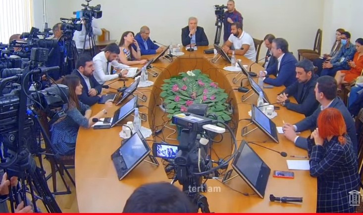 ԱԺ պաշտպանության և անվտանգության հարցերի մշտական հանձնաժողովի արտահերթ նիստը (ուղիղ)