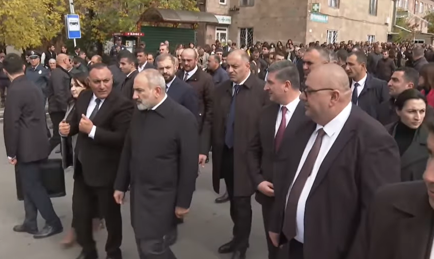 Ընթացքի մեջ են Նոր Կյանք գյուղից մինչև Մեծ Մանթաշ ընթացող ավտոճանապարհի 12,8 կմ հատվածի հիմնանորոգման աշխատանքները. վարչապետ
