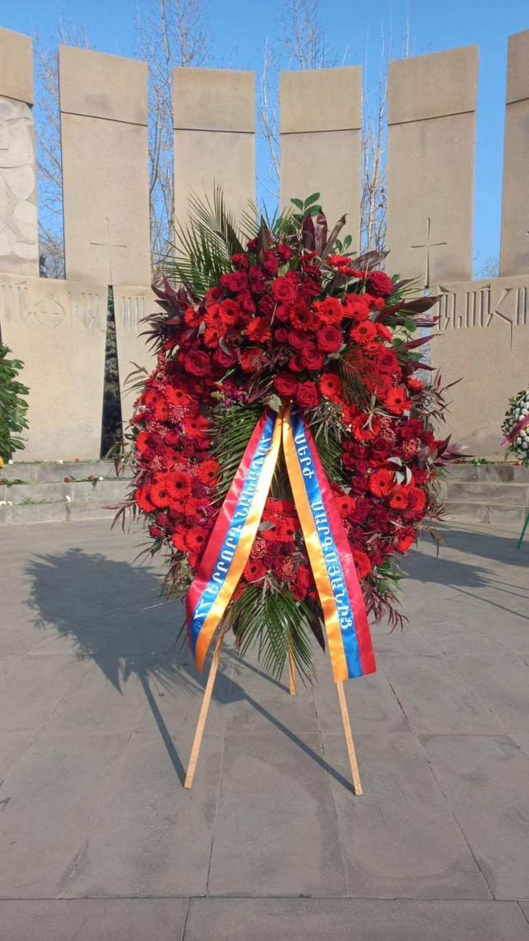 Հավերժ փա՛ռք և խոնարհում․ Սերժ Սարգսյանի անունից ծաղկեպսակ է դրվել «Եռաբլուր»-ում