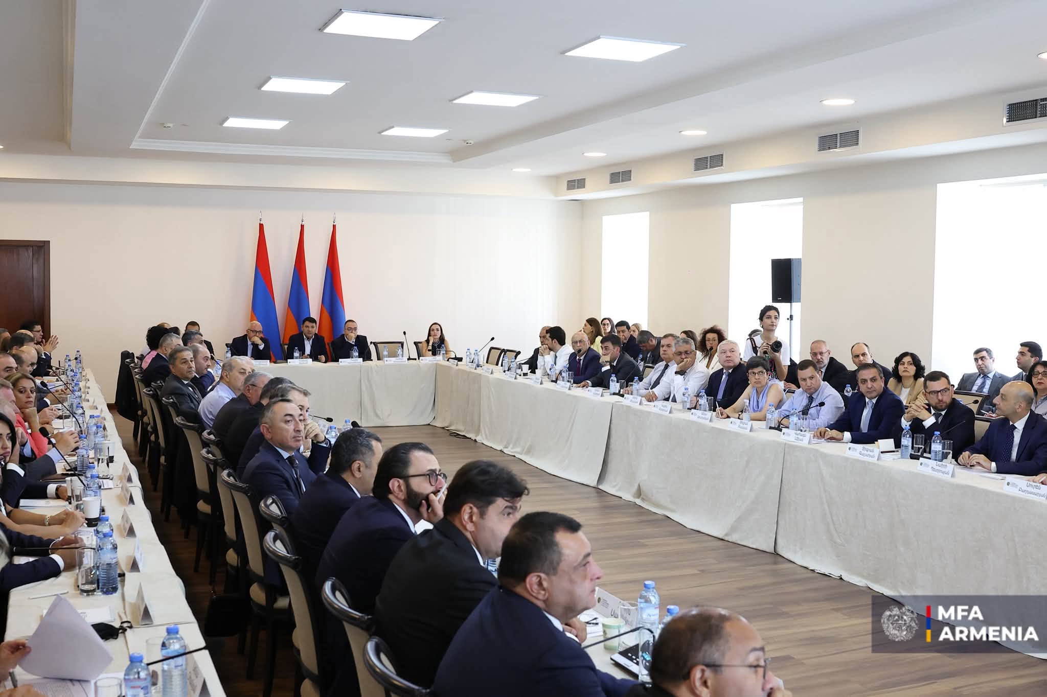ՀՀ տնտեսական զարգացման առաջնահերթություններին նվիրված քննարկումների շարքում անդրադարձ է կատարվել Հայաստանի արտահանման ներկայիս կառուցվածքին