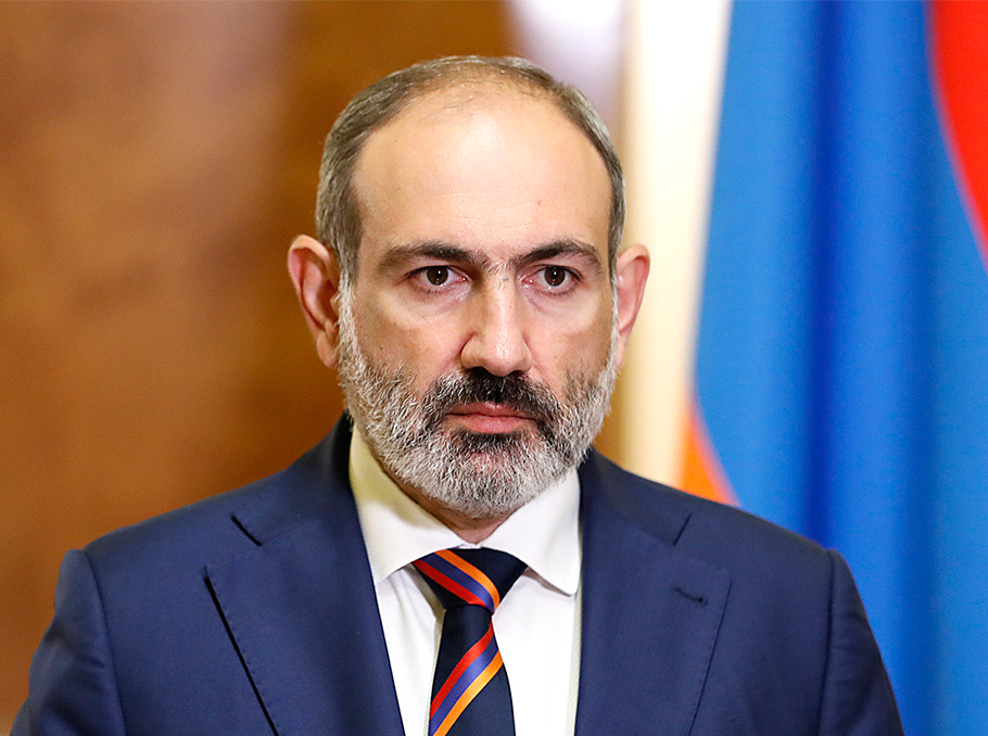 Նիկոլ Փաշինյանն ուղիղ եթերում պատասխանում է Հանրային հեռուստաընկերության հարցերին