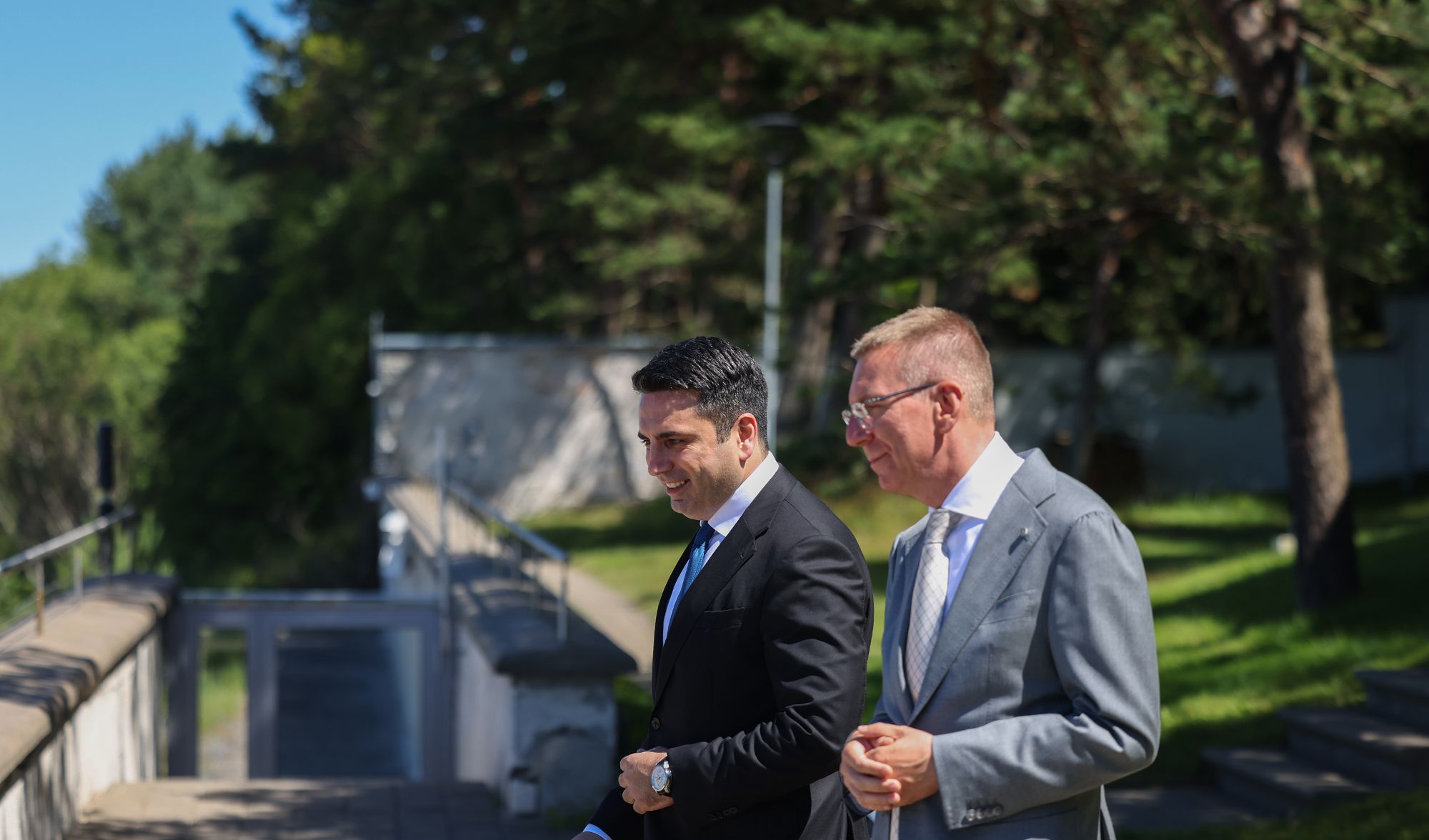 Ալեն Սիմոնյանը Լատվիայի նախագահին է ներկայացրել «Խաղաղության խաչմերուկ» նախագիծը