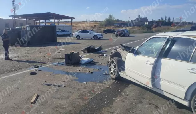 Գեղարքունքի մարզում բախվել են «Mercedes»-ը և «ԳԱԶ 53»-ը․ վերջինը կողաշրջվել և հայտնվել է ճանապարհի երթևեկելի գոտուց դուրս․ կա 4 վիրավոր