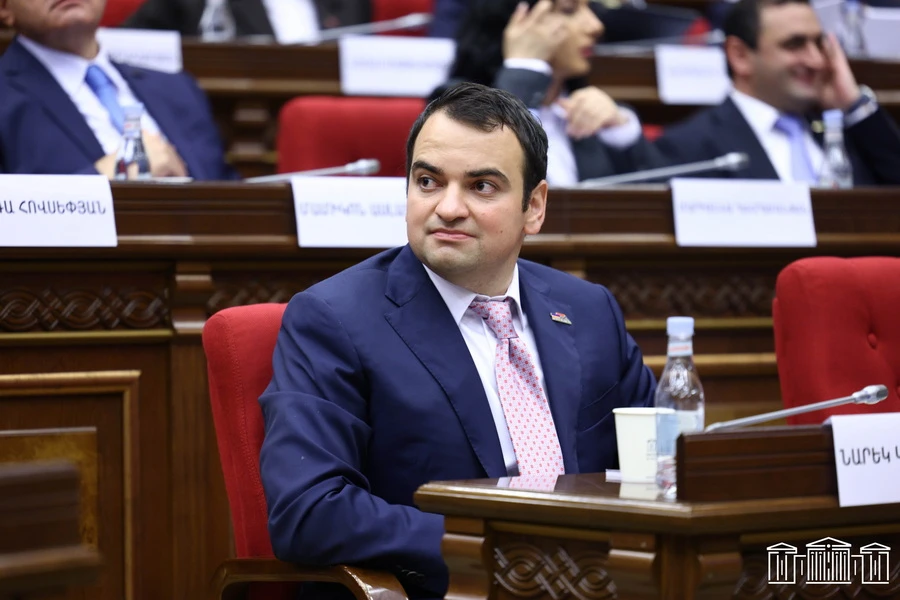 Ինչ է քննարկել «Ուժեղ Հայաստան» խմբակցությունը Իրանի դեսպանի հետ 
