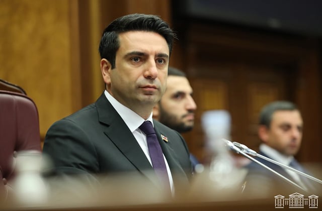 Հարգանքով եմ վերաբերվում ռուս ժողովրդին, բայց երբ իմ ազգին նեղացնում են, ես այստեղ եմ, որ ժողովրդիս պաշտպանեմ. ԱԺ նախագահ