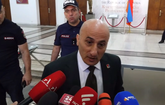 Վիրավորելու միտում չեմ ունեցել. Հովակիմյանը՝ Վարդևանյանի հետ վիճաբանության մասին