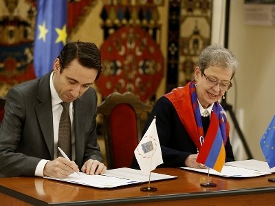 Մարությանն ու ԵՄ դեսպանը հուշագիր են ստորագրել 