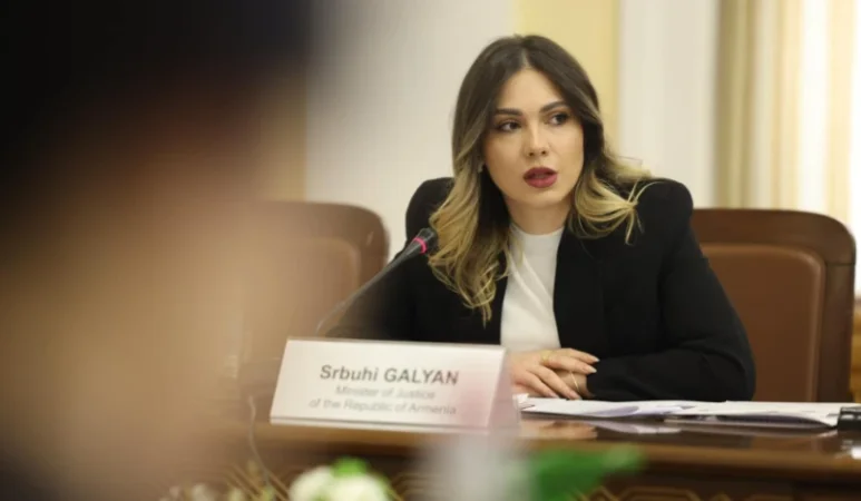 Նոր Սահմանադրության ներկայացված տարբերակում ներածության հատվածը դեռ չկա.Գալյան