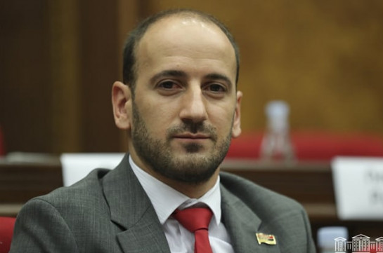 Չկա նման բան, ես Անդրանիկ Քոչարյանին պաշտոնանկ անելու հարցով ոչ մի տեղ չեմ դիմել. Գաբրիելյան