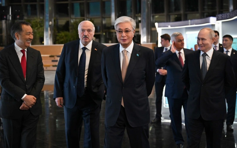 Մհեր Գրիգորյանը ԵԱՏՄ երկրների ղեկավարների հետ այցելել է Աստանայում ընթացող՝ արհեստական բանականության ցուցահանդես