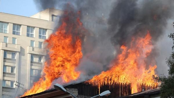 Պտղունքղում այրվում են մի քանի բնակելի տներ