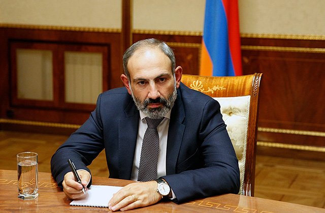 Փաշինյանն արձակուրդ է ուղարկել Ռազմիկ Թևոնյանին. Մարզպետին կփոխարինի Արտավազդ Նազարեթյանը