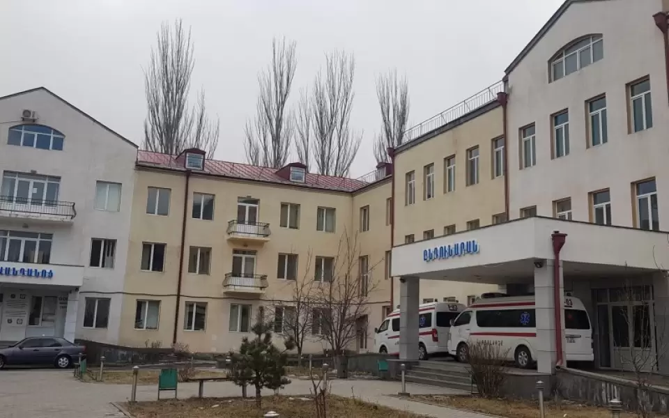 Սյունիքի մարզում ծննդյան տարեդարձը նշելուց հետո 17 քաղաքացի, որոնցից 11-ը՝ անչափահասներ,  տեղափոխվել են Գորիսի հիվանդանոց