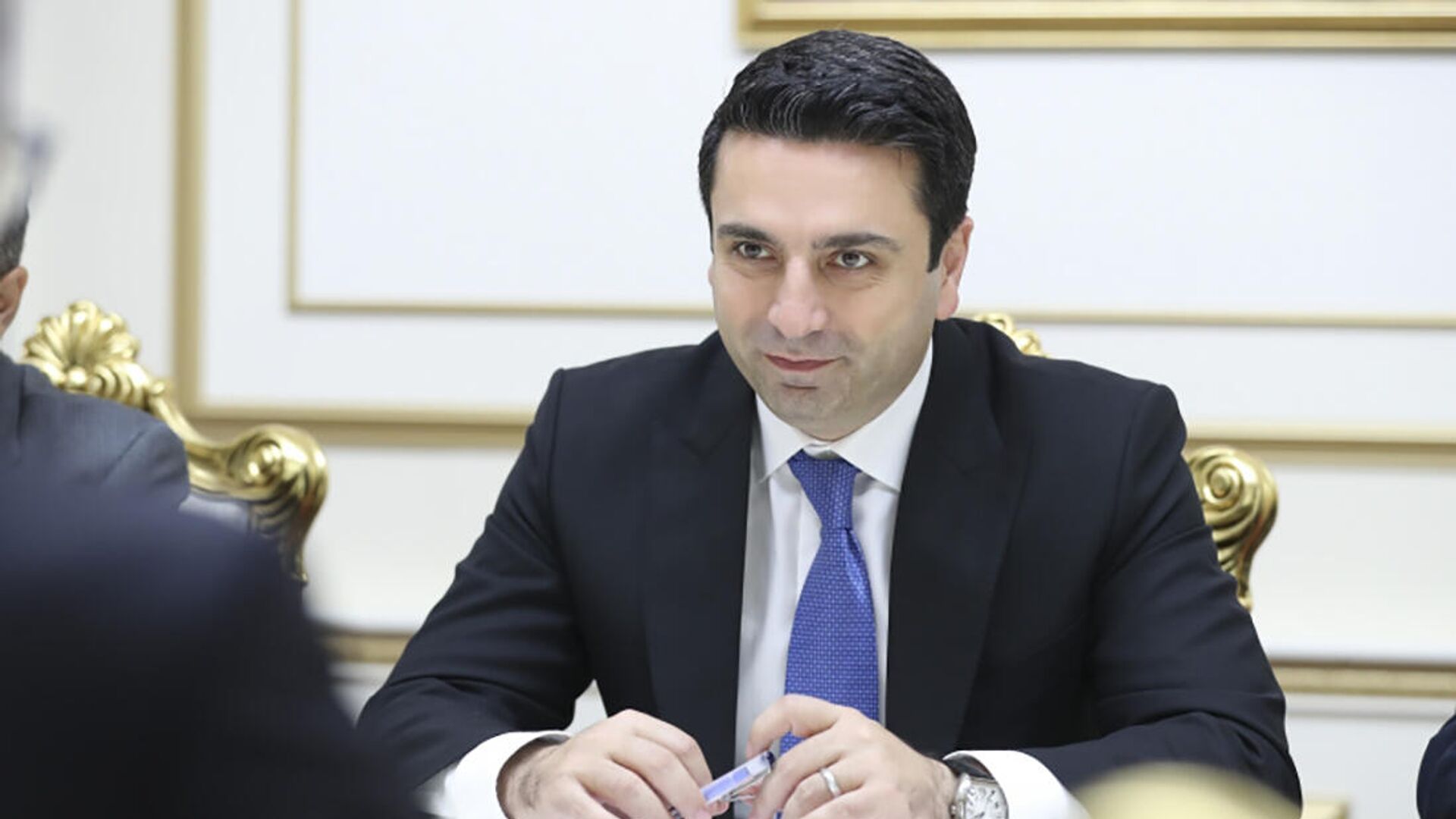 Армения продолжит всеми доступными средствами бороться в направлении разрешения ситуации вокруг Нагорного Карабаха, которые не вовлекут нас в иные процессы: Ален Симонян