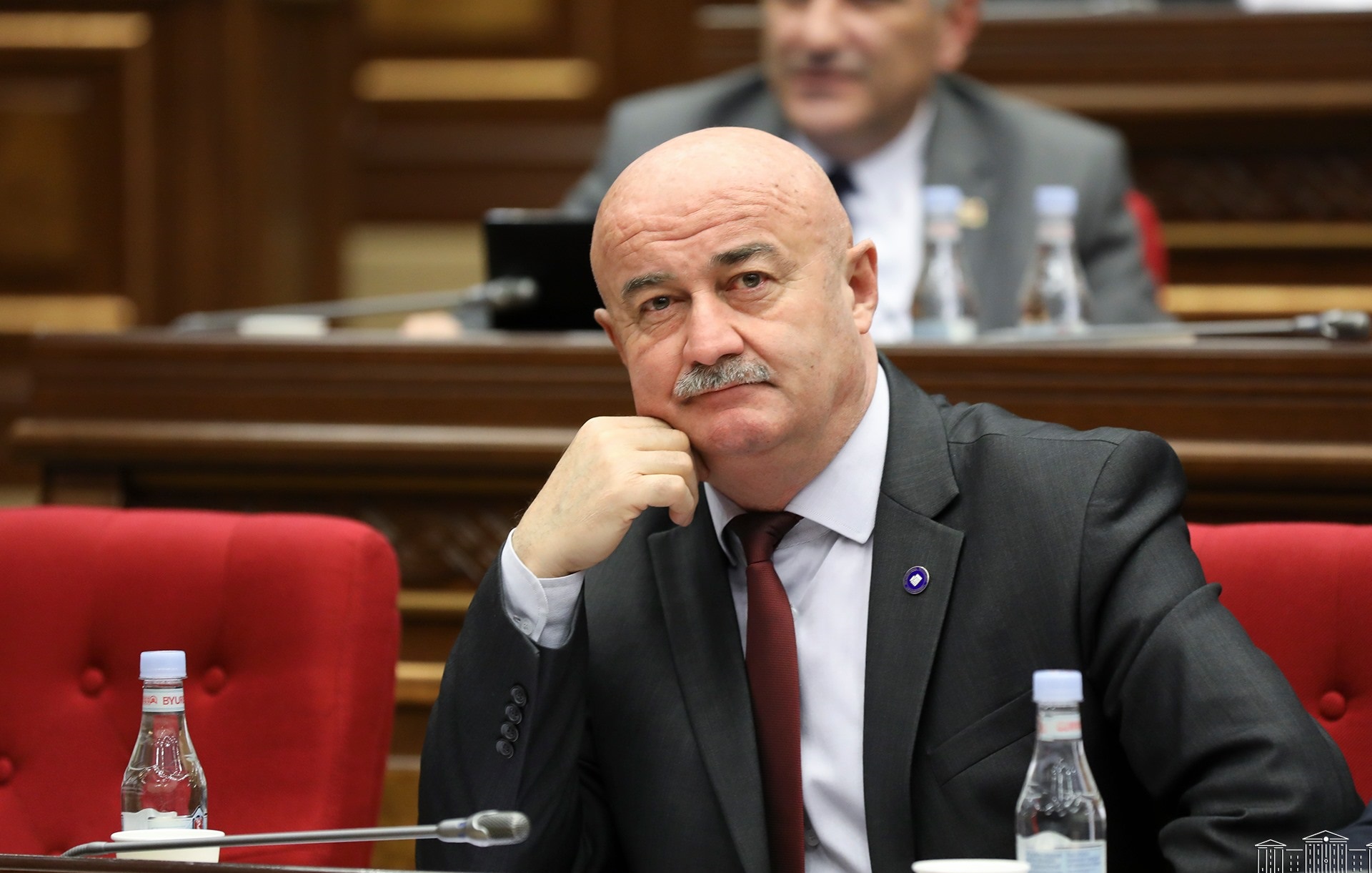 ԱԺ-ն քննարկում է պատգամավոր Հովիկ Աղազարյանի նկատմամբ քրեական հետապնդում հարուցելուն համաձայնություն տալու հարցը