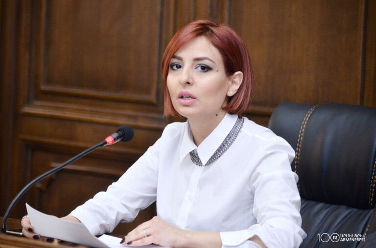 Պարոն Բագրատյան, նախանձն ու նենգությունը սրբել են Ձեզ ժամանակի մարաթոնից. Անի Սամսոնյան