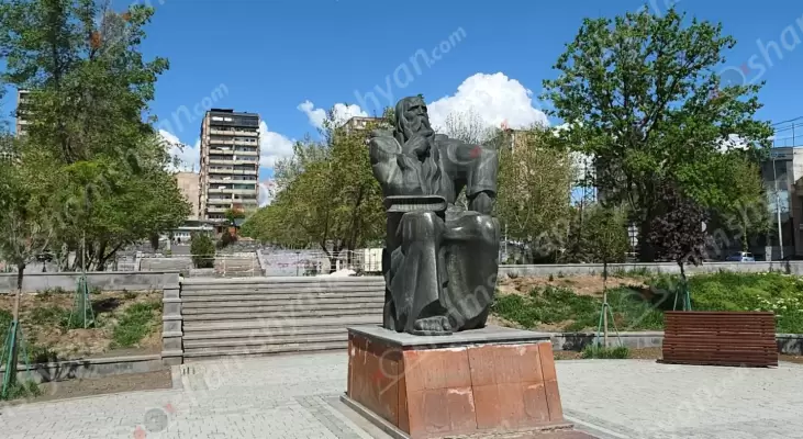 Երևանի Դավիթ Անհաղթի այգուց ծառեր են արմատախիլ արել ու գողացել