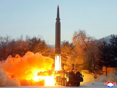 Япония и Южная Корея сообщили о запуске баллистической ракеты КНДР