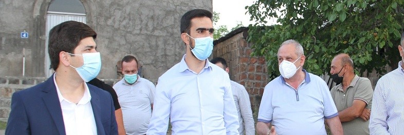 Կոտայքի մարզպետի պաշտոնակատարը հետևել է համայնքային ենթակառուցվածքների շինաշխատանքներին