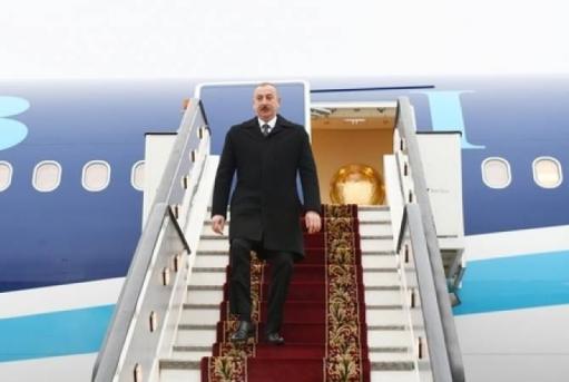 Իլհամ Ալիևը մեկնել է Սանկտ Պետերբուրգ