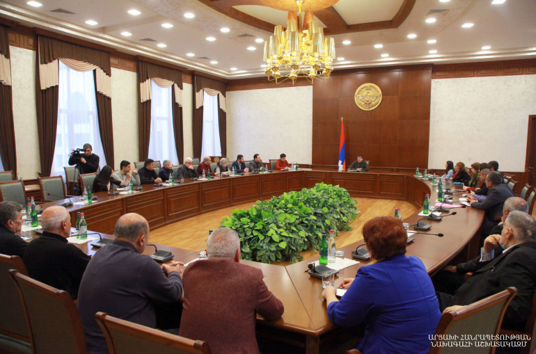 Արայիկ Հարությունյանը հանդիպել է արցախյան մի շարք ՀԿ-ների ներկայացուցիչների հետ