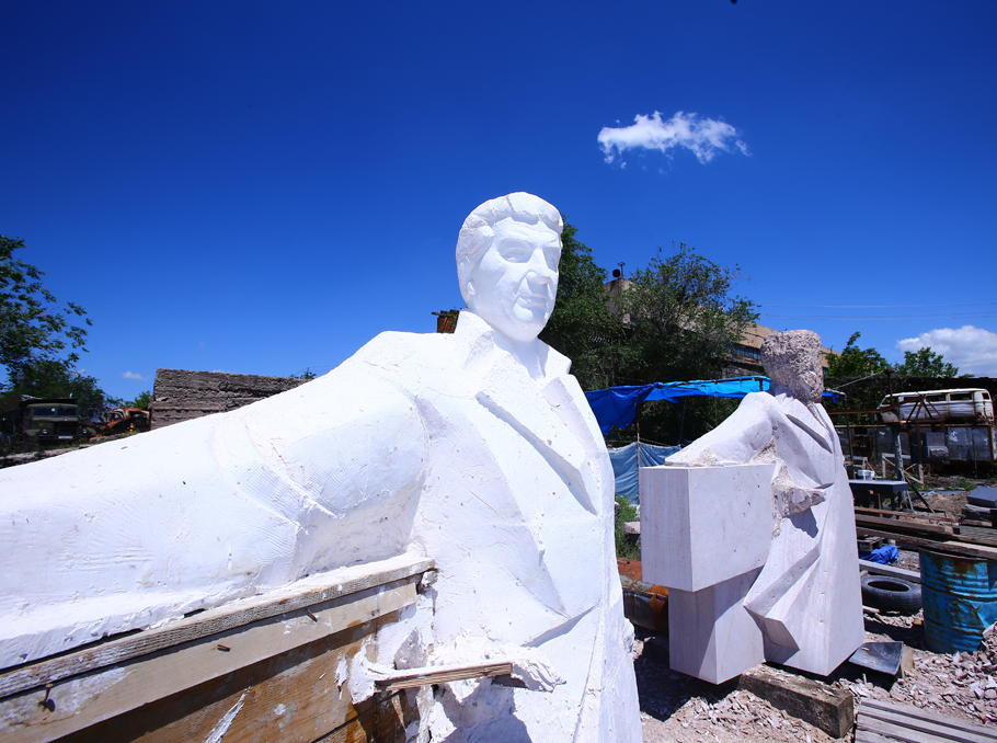 60 մլն դրամ` Կարեն Դեմիրճյանի արձանի ու պատվանդանի պատրաստման ու տեղադրման համար
