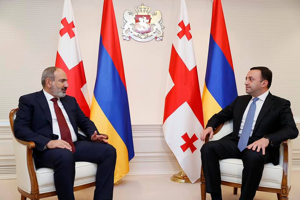 Пашинян и Гарибашвили подчеркнули важность усилий двух стран по установлению и укреплению мира и стабильности